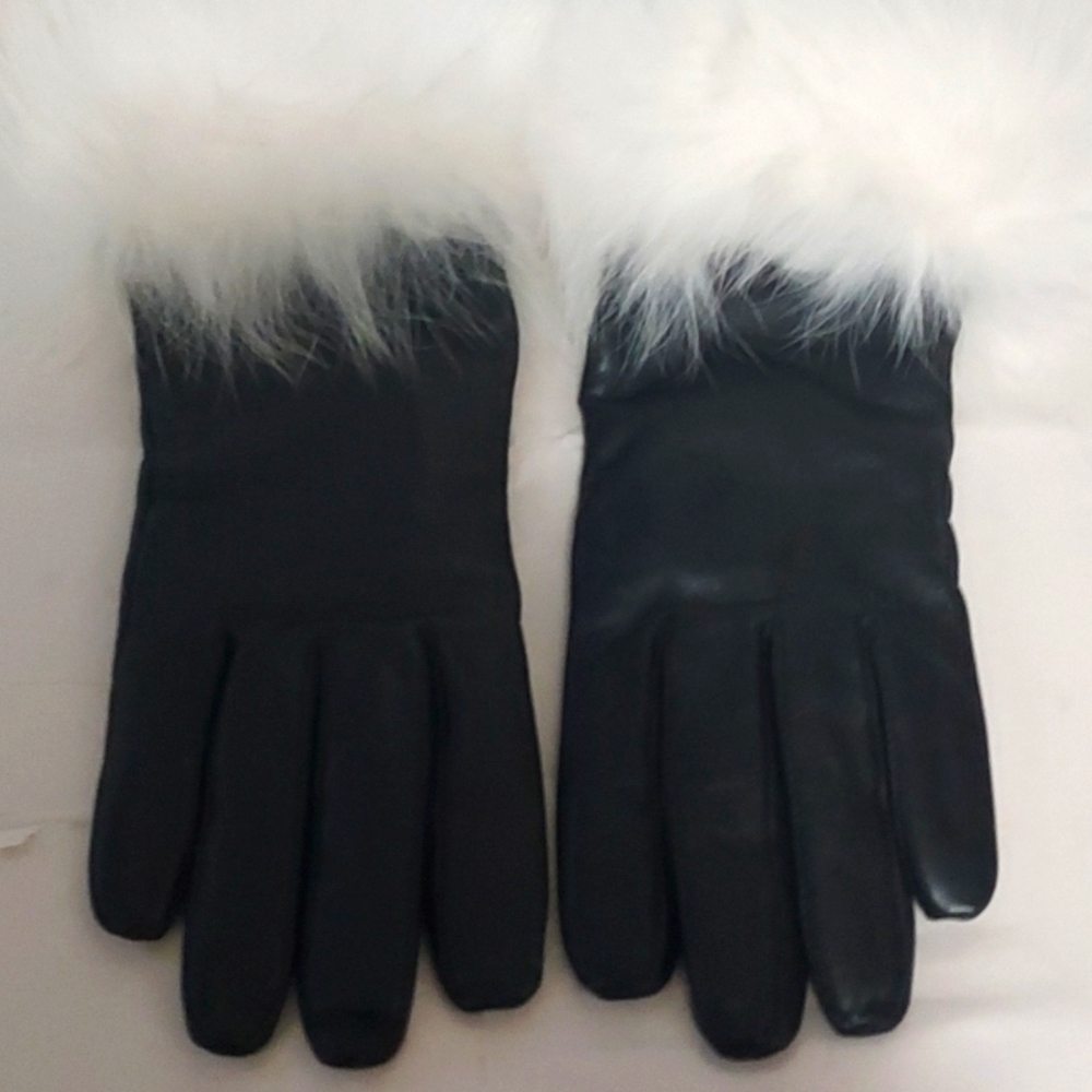 Women's Gloves And Neckwarmer
